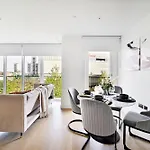Luxury 2-Bed 2-Bath Apartment -White City Living -Steps To Tube